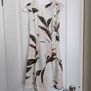 Dynamite XS Floral Print Dress